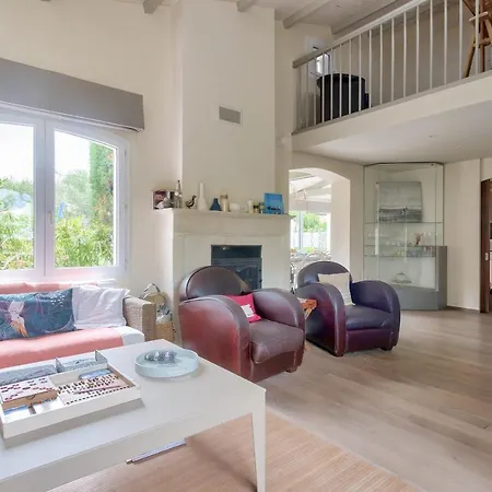 - 10 Personnes - 800m Du Centre Ferienhaus *